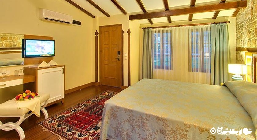 تخت بزرگ اتاق استاندارد